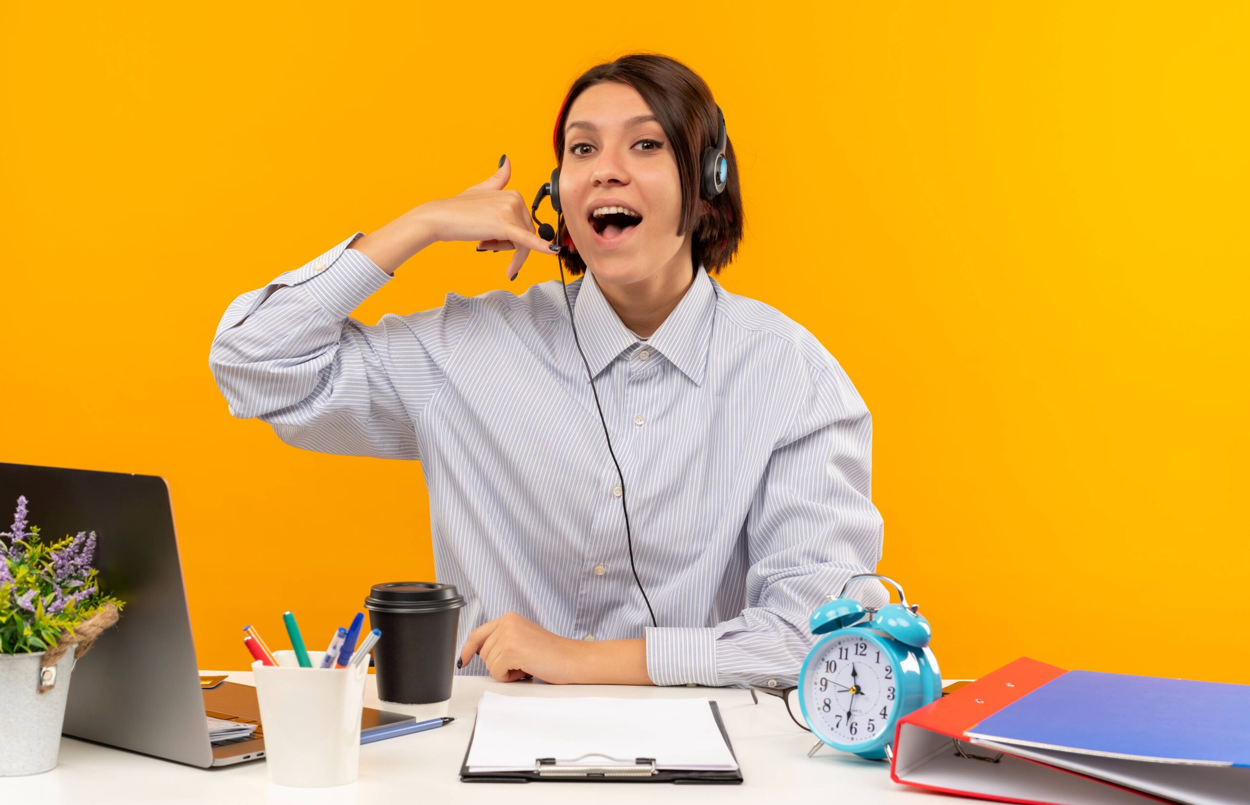 How a 24/7 Telephone Answering Service Saves Your Business Time and Money
